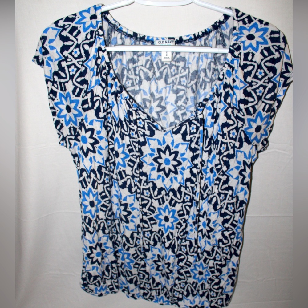 Womens Old Navy Mosaic Pattern Short Sleeve Top Size Medium With Ties Blue White